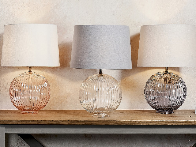 Ideias de Iluminação Criativa para Interiores: Tendências e Inspirações